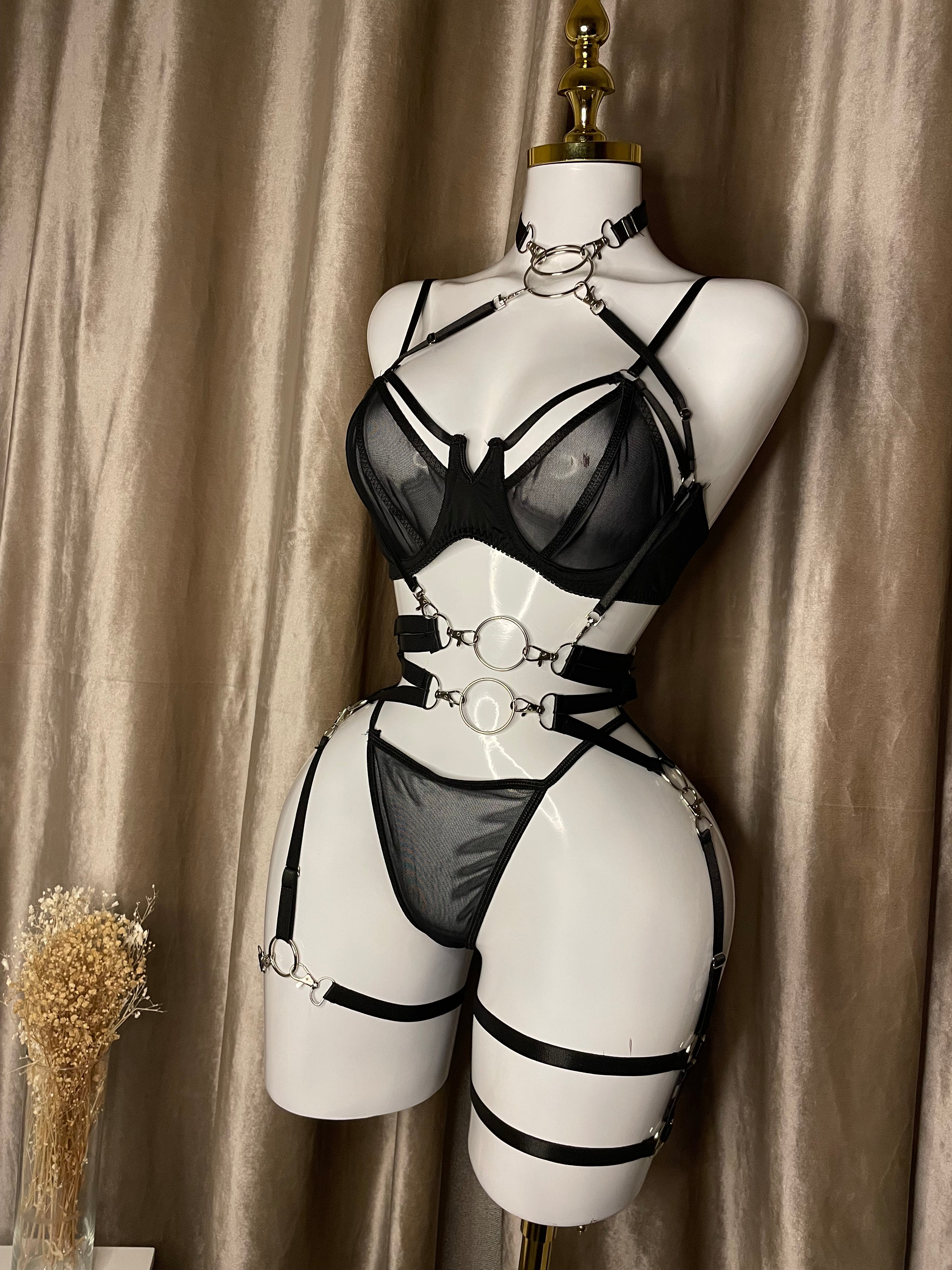 Model 4 - لانجري جودة عالية